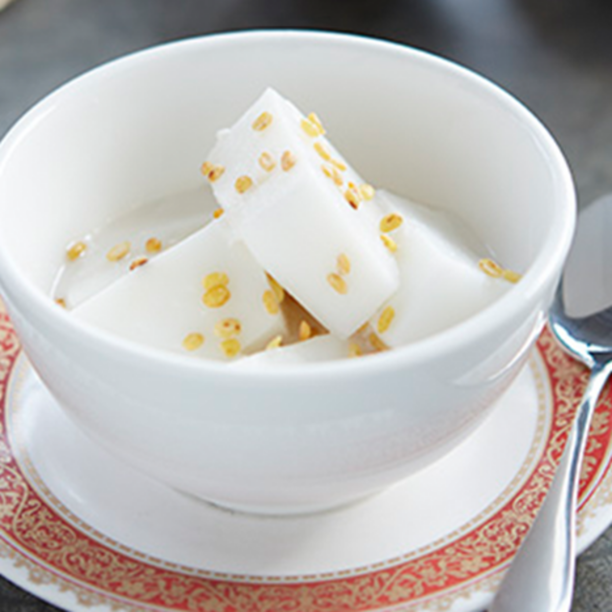 ขนมกวนขาว  ขนมพื้นบ้านแสนธรรมดา ของจังหวัดนครศรีธรรมราช