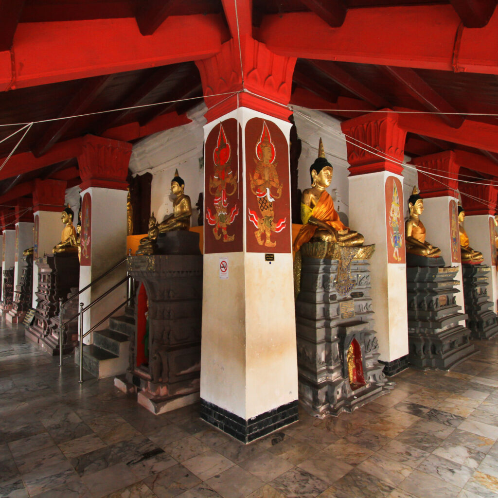 วิหารทับเกษตร ระเบียงรอบฐานพระบรมธาตุเจดีย์