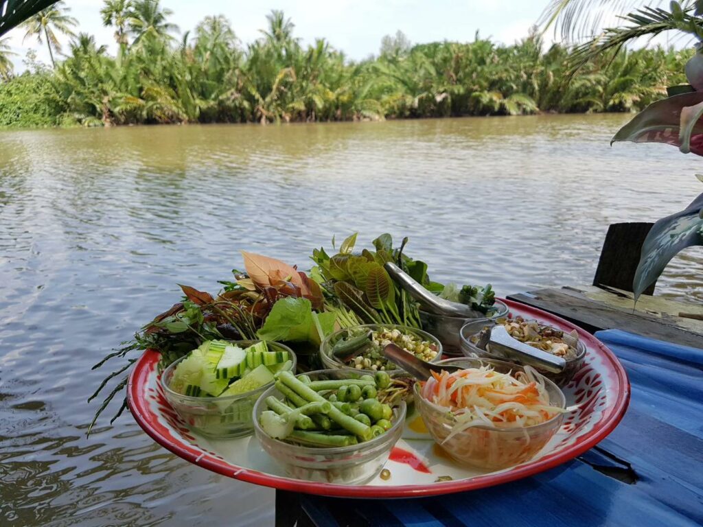 ขนมจีน