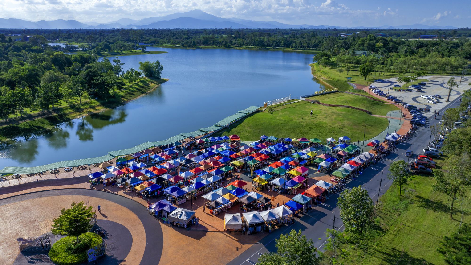 You are currently viewing ตลาดพฤหัสหรรษา Bota Market Chic & Chill อุทยานพฤษศาสตร์ มหาวิทยาลัยวลัยลักษณ์