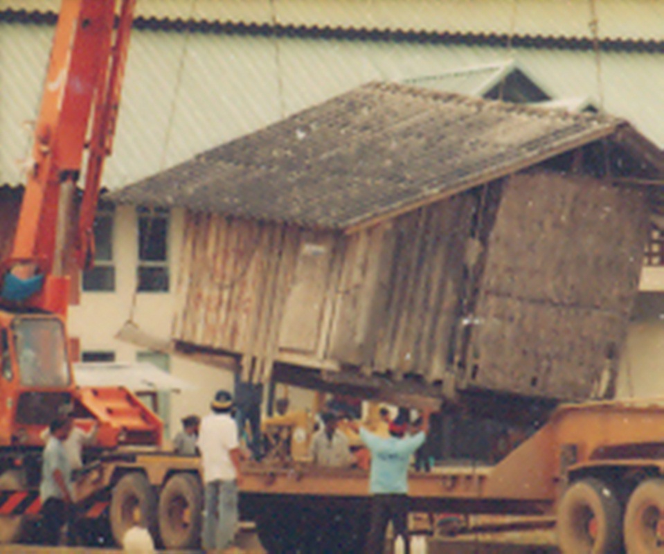 You are currently viewing ร้อยเรื่องรักวลัยลักษณ์_1  เรือนนี้ที่อดีตผู้ว่าบอกผมว่ายอมๆ