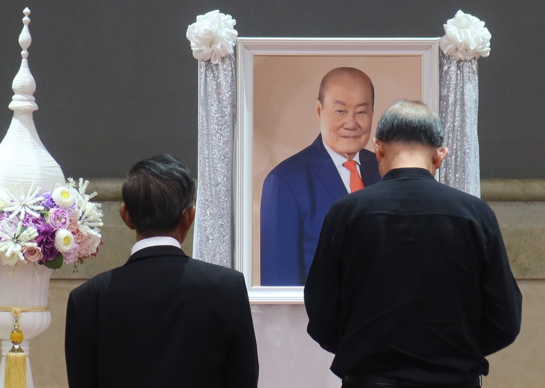 You are currently viewing ร้อยเรื่องรักวลัยลักษณ์_5  ๙ รากฐานวลัยลักษณ์ในวิจิตรสดุดี