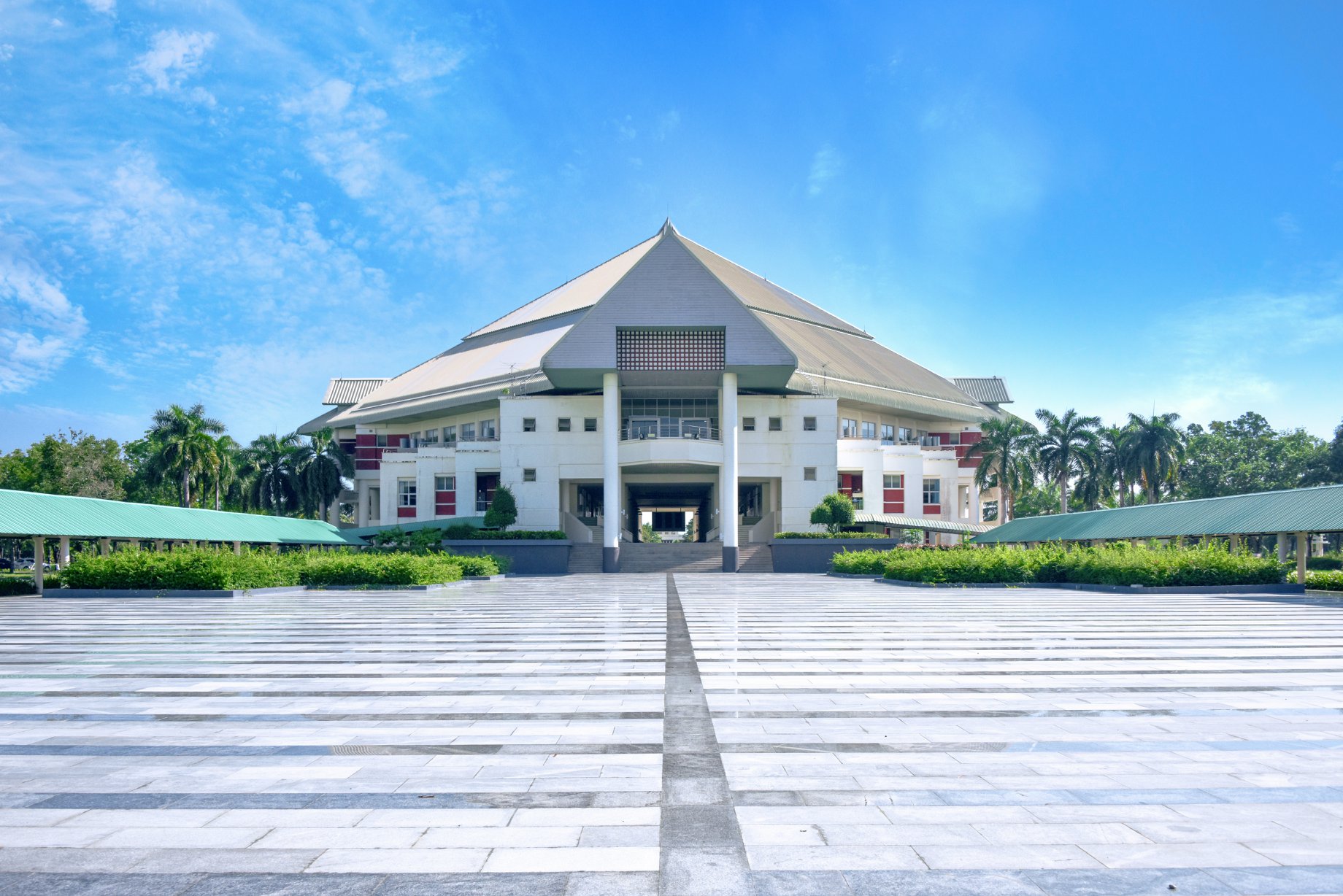 Read more about the article ร้อยเรื่องรักวลัยลักษณ์_7  ที่ไทยบุรีและลานเพลินตา วลัยลักษณ์