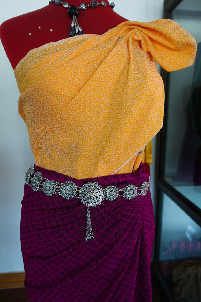 ผ้ายกเมืองนคร