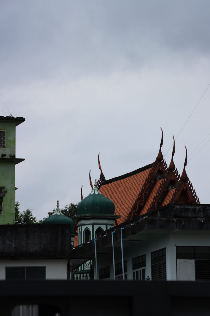 ตลาดแขก ไร้รอยต่อทางศาสนา