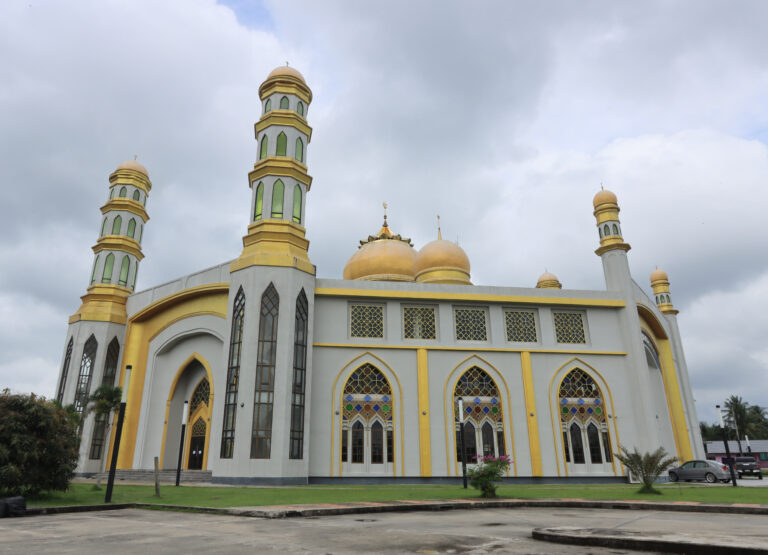 มัสยิด กลาง