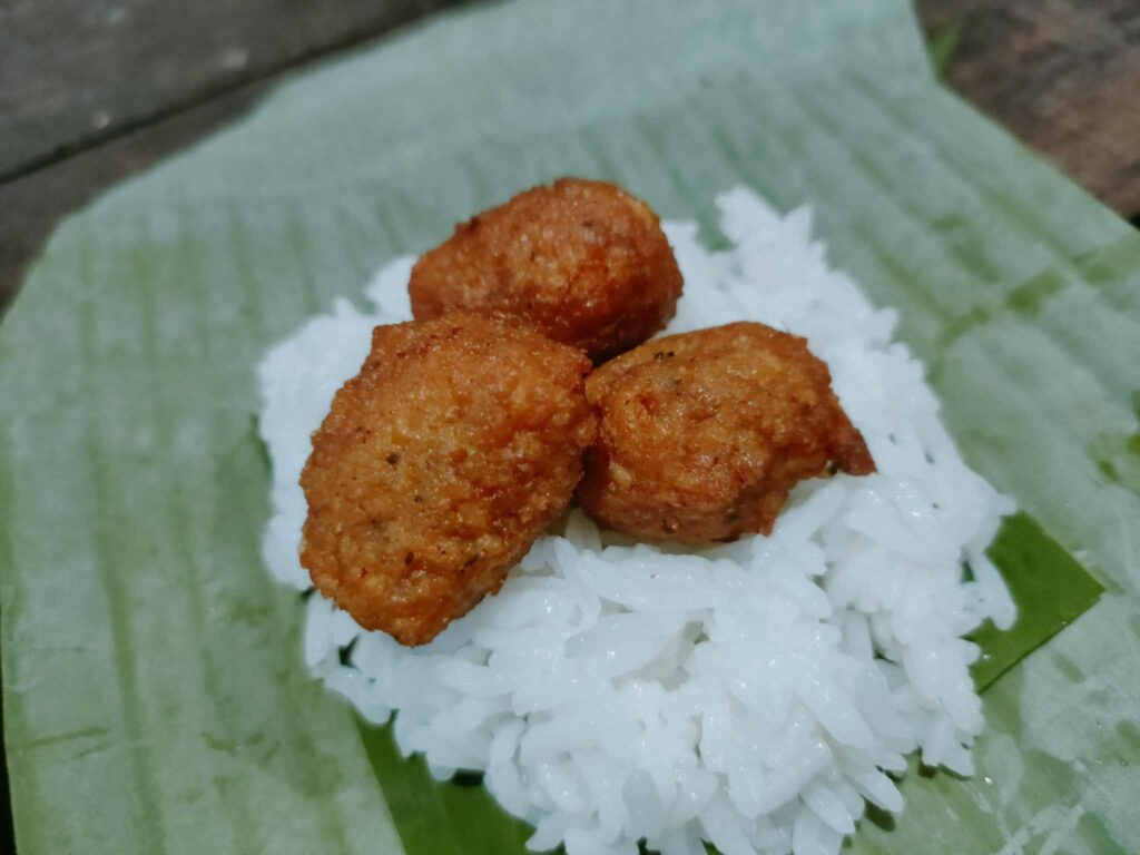 ลูกเห็ดทอด