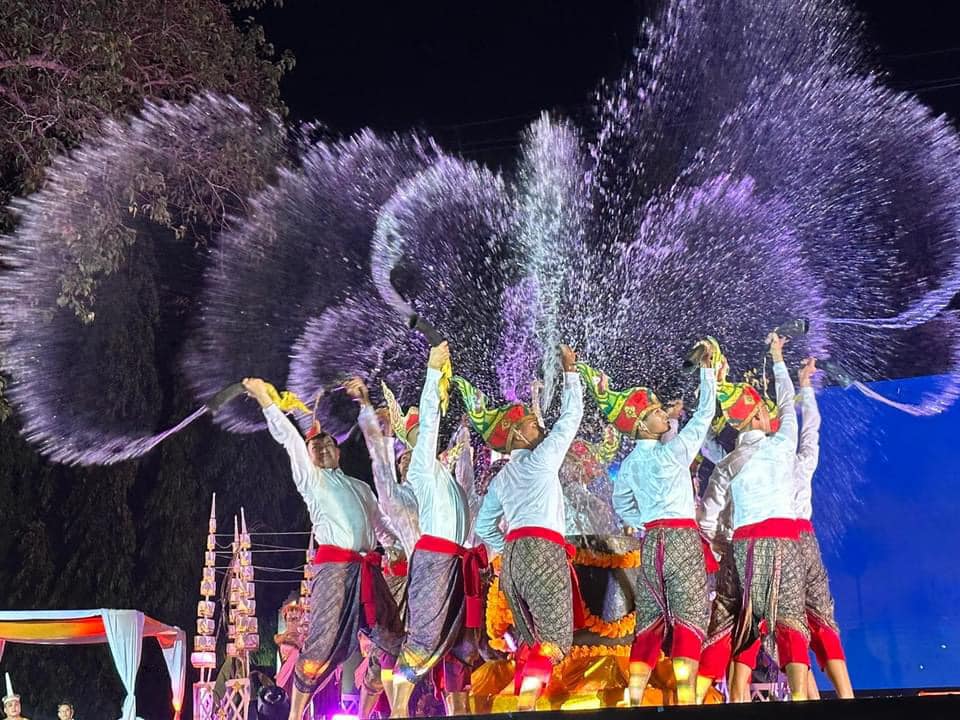 แห่นางดาน