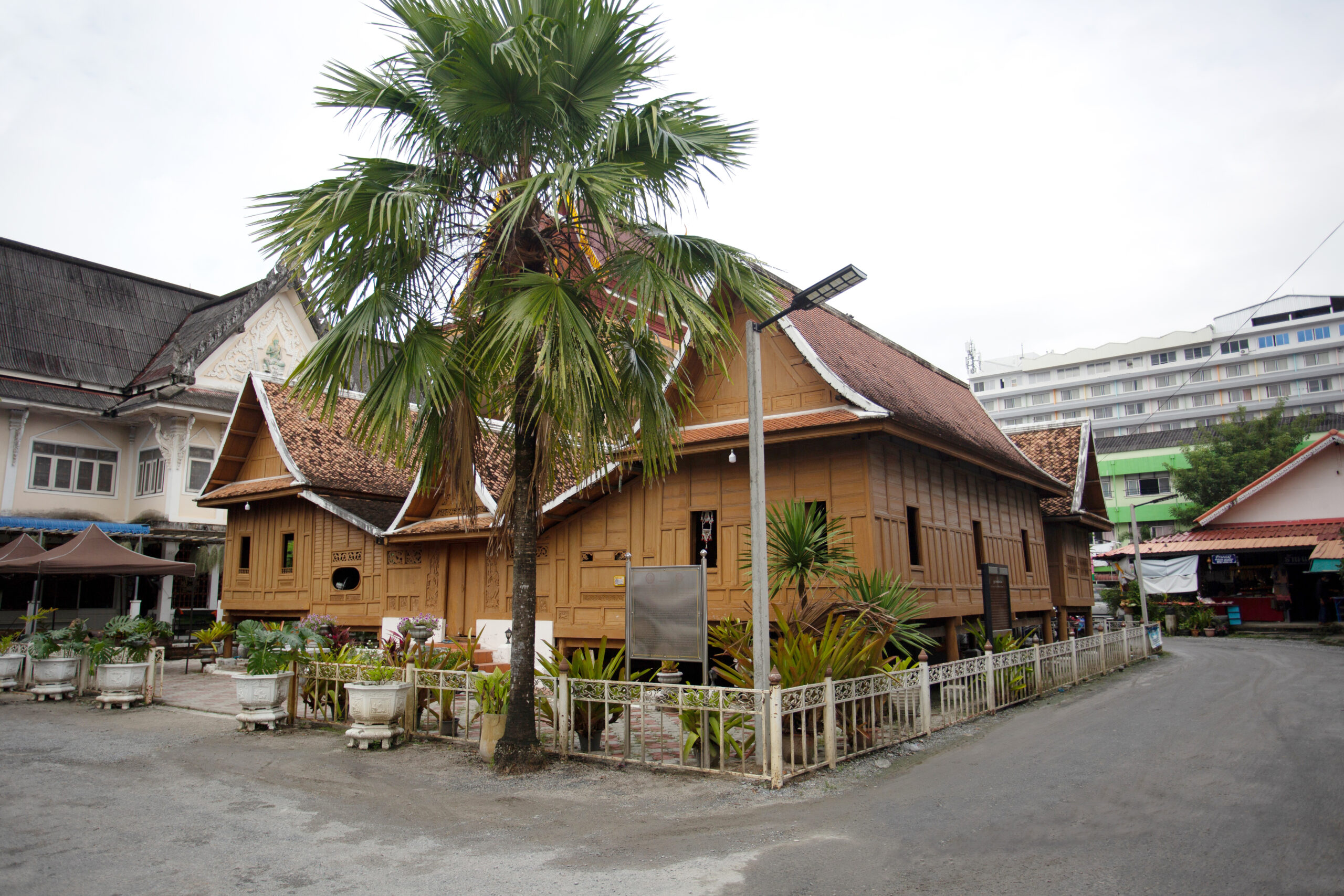 ชุมชนท่าวัง