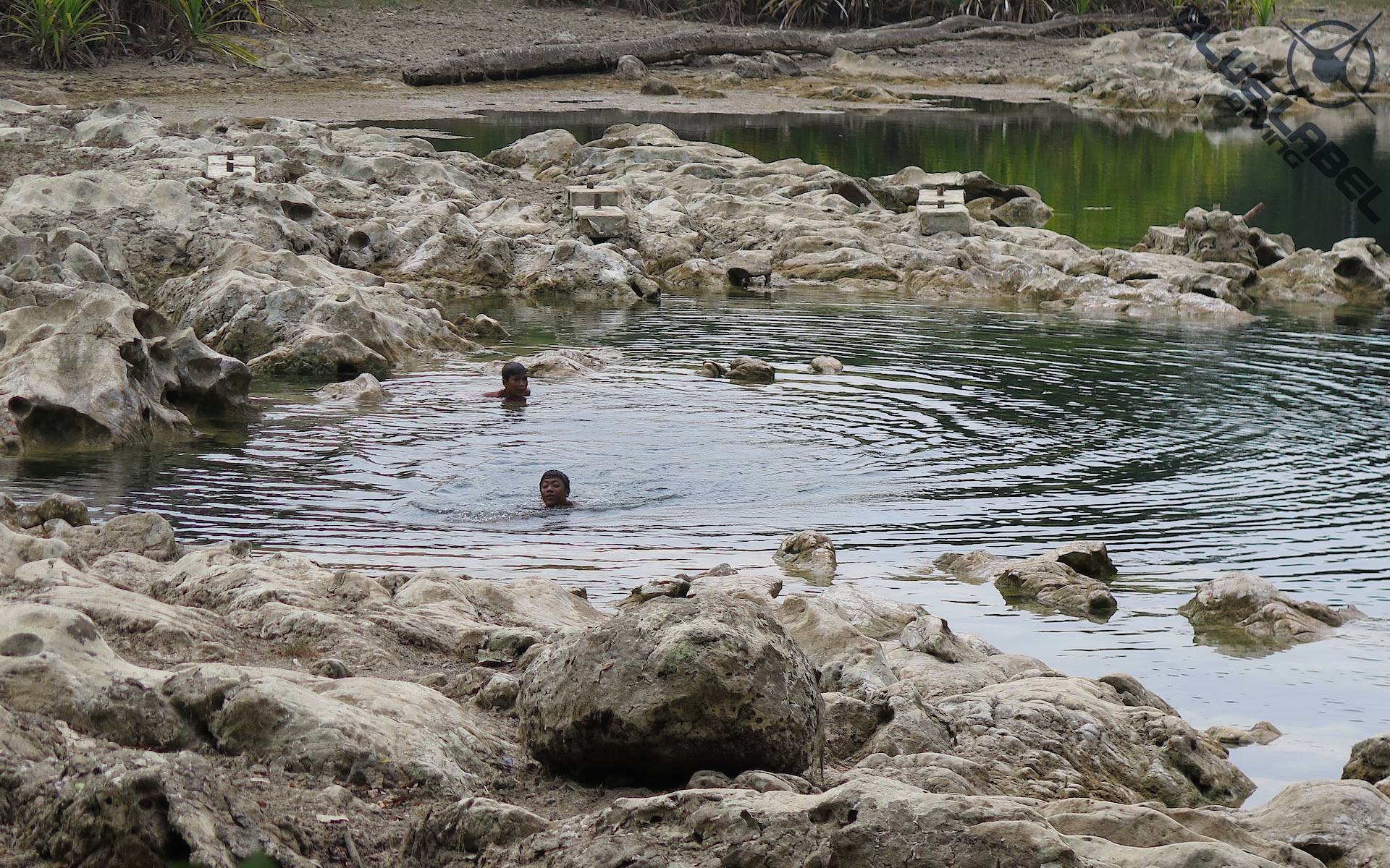 ทะเลสองห้อง