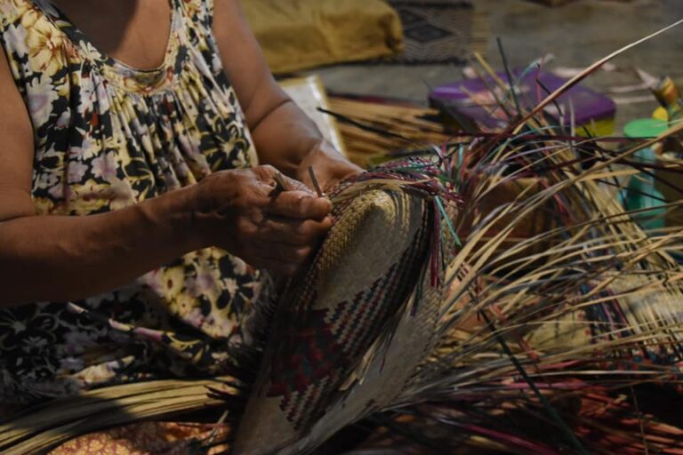 Read more about the article กระจูด : จากวัชพืชพื้นที่ชุ่มน้ำ สู่หัตถกรรมที่สะท้อนวิถีชีวิตและภูมิปัญญาของบรรพบุรุษควนเคร็ง