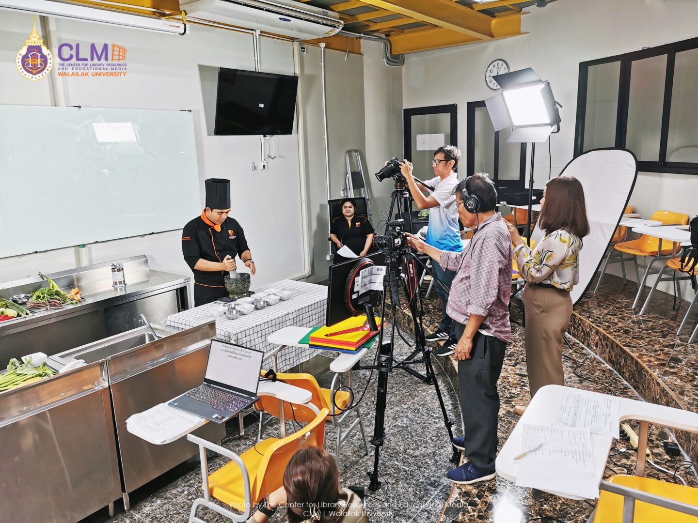 ฝ่ายสนับสนุนการเรียนการสอนฯ บันทึกบทเรียนออนไลน์ “อาหารพื้นบ้านภาคใต้” เผยแพร่บน Thai MOOC