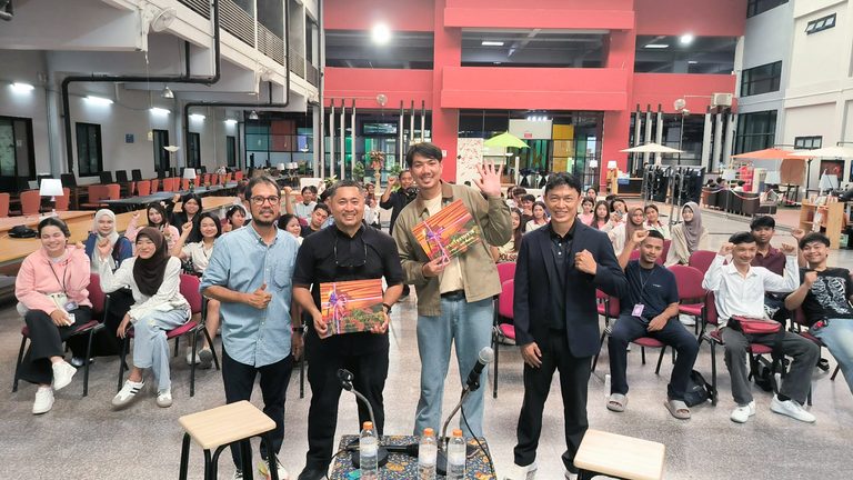 ศูนย์บรรณสารฯเปิดตัวนิทรรศการภาพถ่าย “Minimo: The Power of Less at WU” ถ่ายทอดความงามที่เรียบง่าย พร้อมแนะแนวทางช่างภาพยุค AI